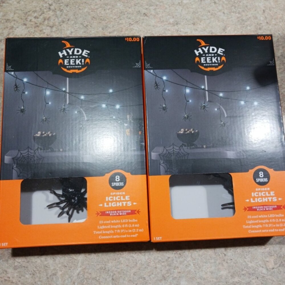 Hyde and Eek Halloween spider lights